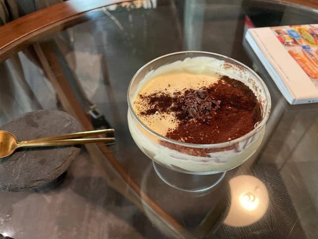D2B CAFE - サブ画像2