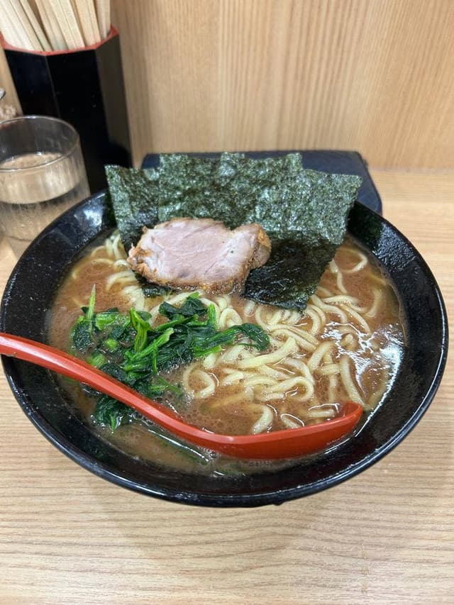 横浜家系ラーメン 武蔵家 御茶ノ水店 - サブ画像3