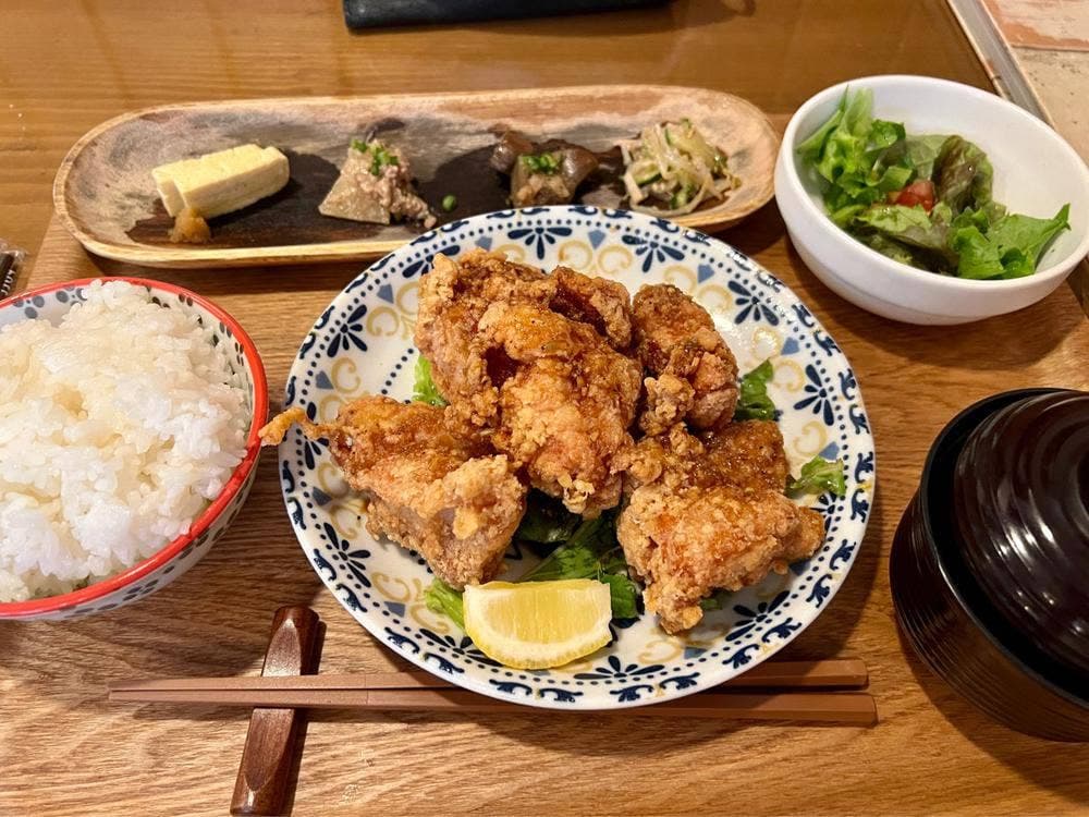 御飯屋chari chari