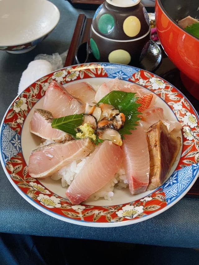 お食事処 関蔵 海鮮の宿 まつうら - サブ画像2