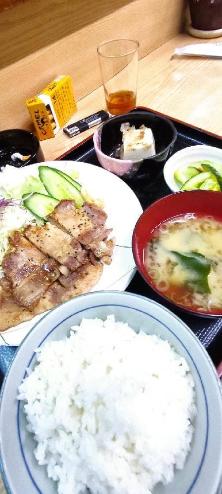 揚物専科 とんかつ かわい