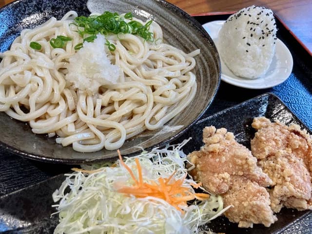 まるまるうどん 大村店 - サブ画像3
