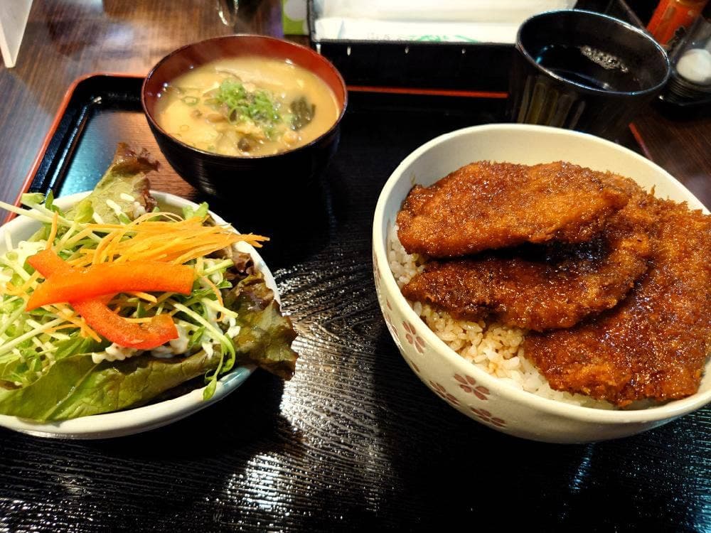 お食事処 てる