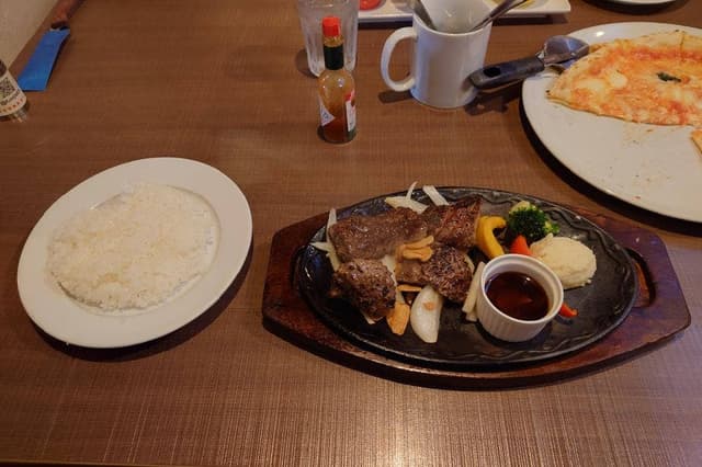 B's CAFE 石窯ダイニング 古河店 - サブ画像2