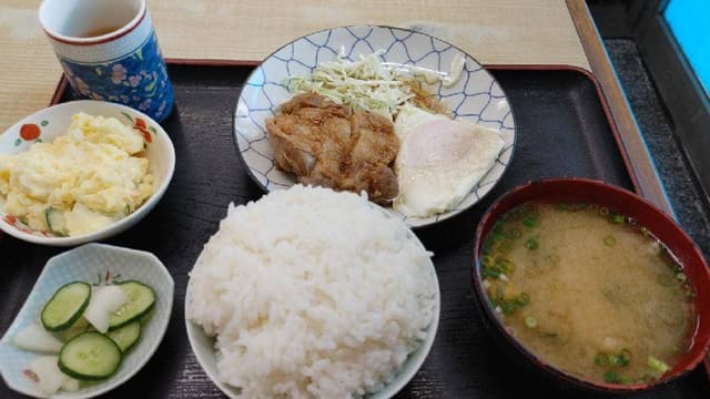 丸梅食堂 - サブ画像1