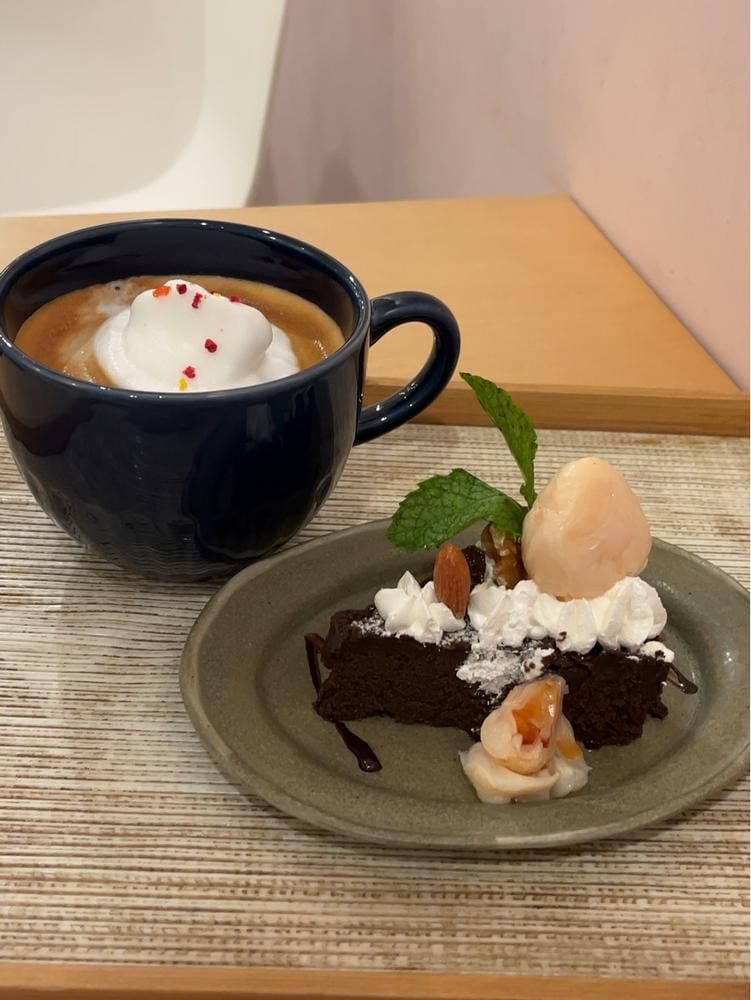 DOMO CAFE
