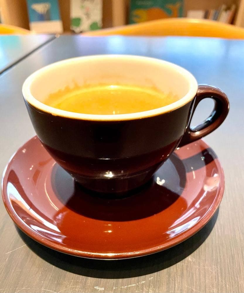 唐津カフェ&ダイニング カラエテーブル