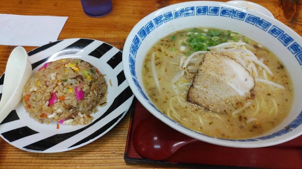 らーめんなかの屋