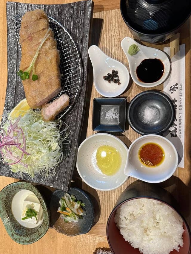 呑めるとんかつ屋 林家 - サブ画像2