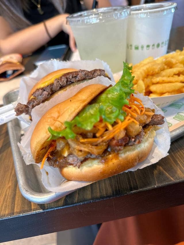 SHAKE SHACK ザ パーク フロント ホテル店 - サブ画像1