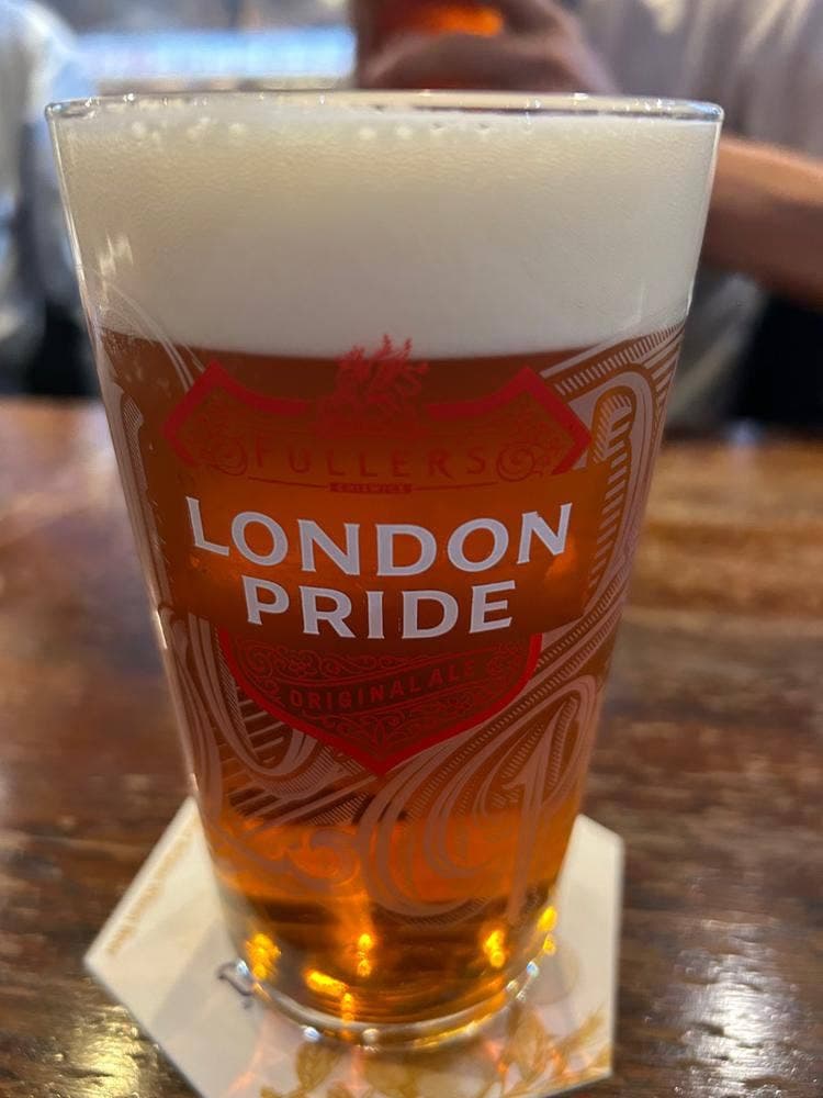 IRISH PUB Man in the Moon 東京・新橋店