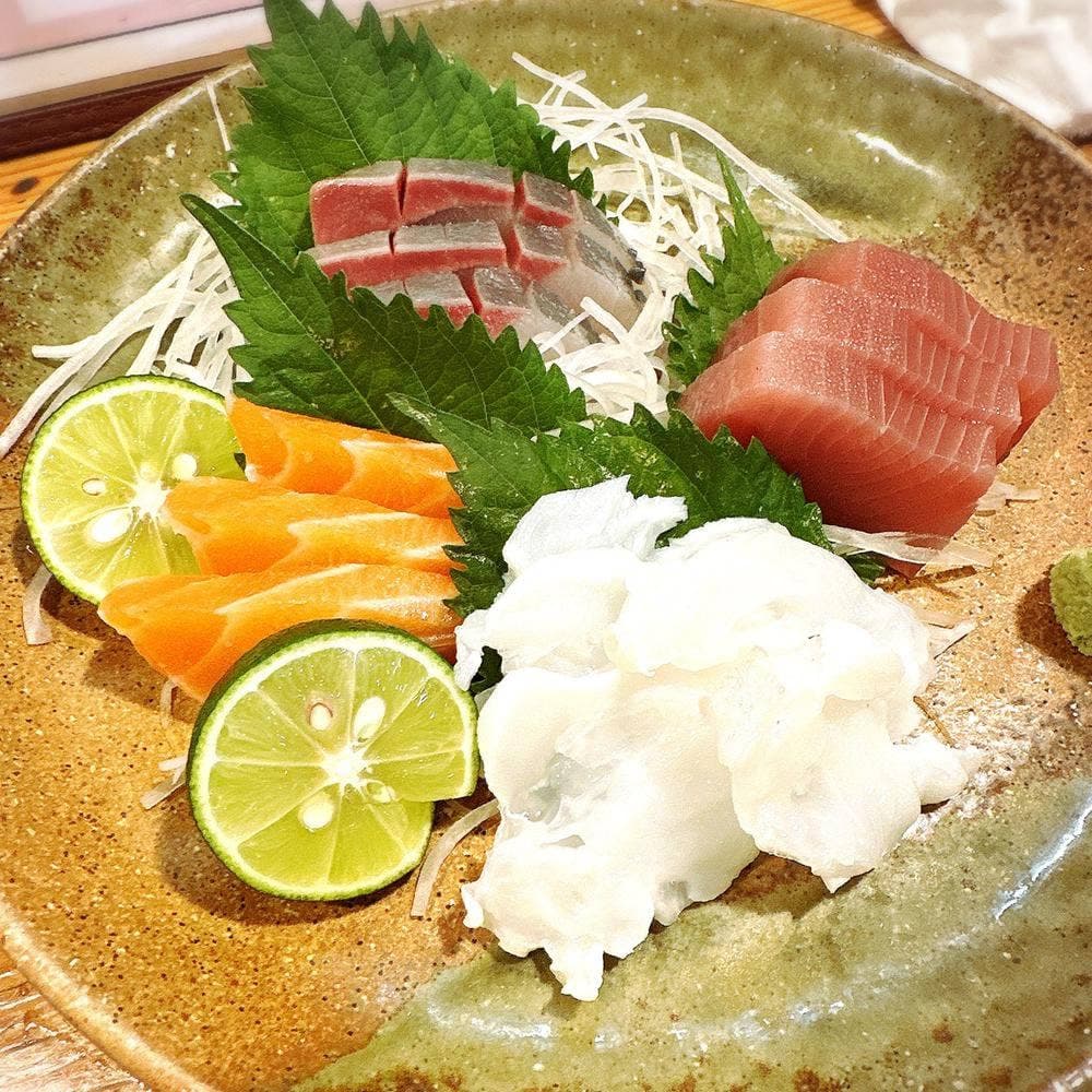酒房とまと
