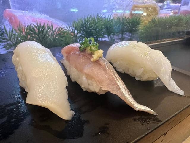すしざんまい 廻る築地2号店 - サブ画像1