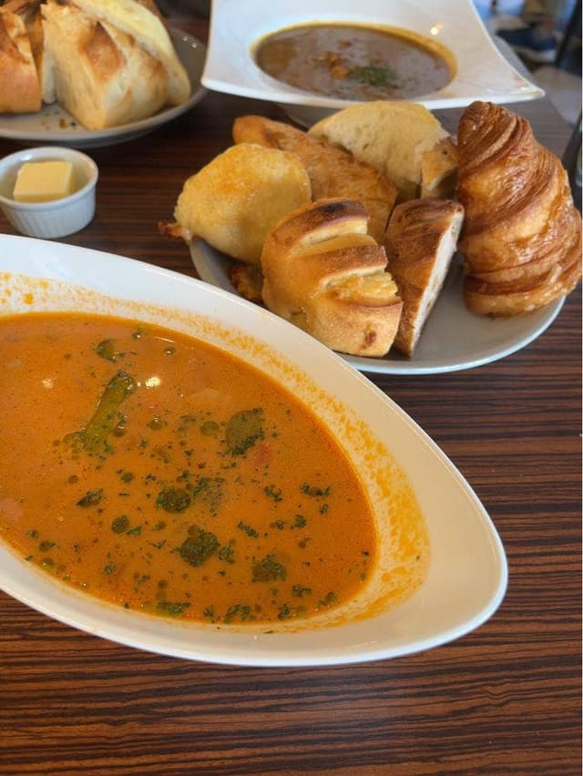 MAISON KAYSER 幕張店 - サブ画像1