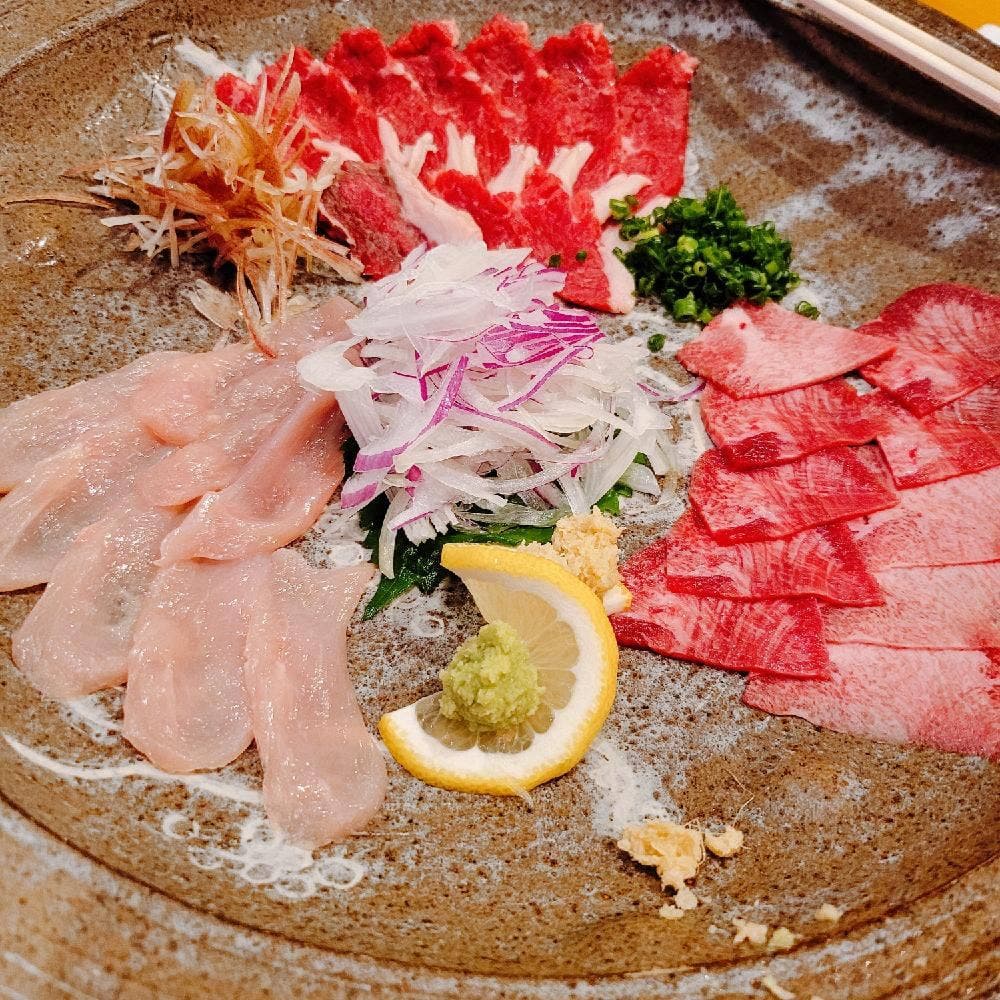 炭火焼肉 ジパング