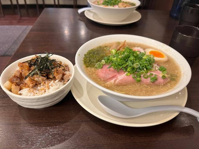 雷神ラーメン - サブ画像3
