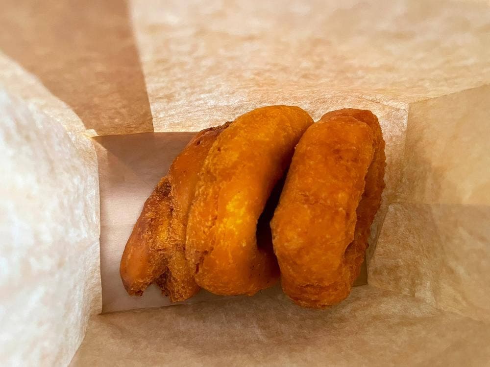 DONUTS&BAKED SWEETS hanauta
