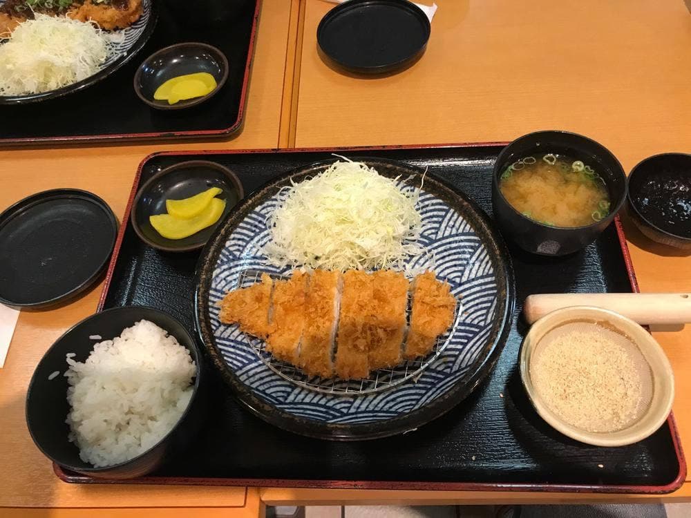 手打ちとんかつ かつ屋 パセオダイゴロー店