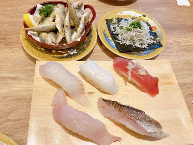 回転鮨 魚太郎 半田店 - サブ画像2