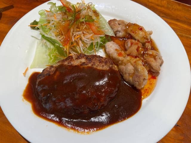 八ヶ倉 御代田店 - サブ画像1