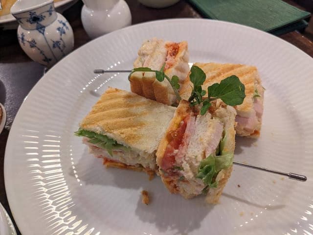 椿屋珈琲店 新宿ひがし離れ - サブ画像3