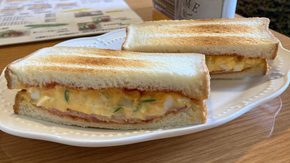 CAFE MOGMOF