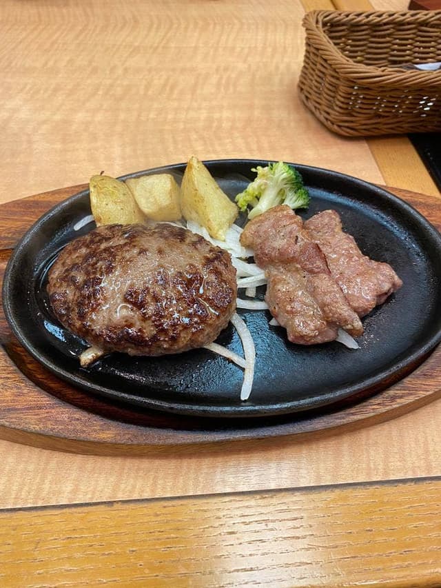 ステーキのどん アルーサ北与野店 - サブ画像1