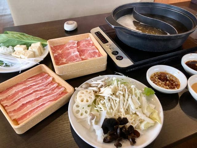 しゃぶ葉 伊勢小俣店 - サブ画像1