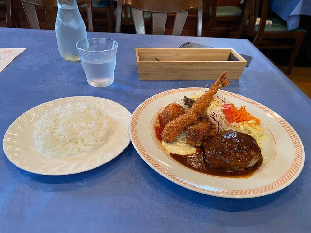 洋食屋 林檎亭