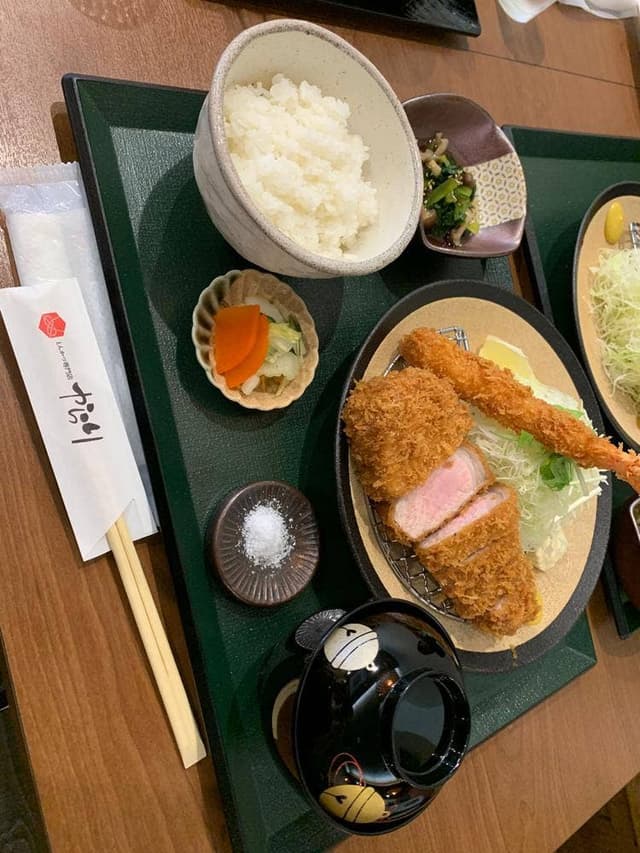 とんかつ専門店からり - サブ画像1