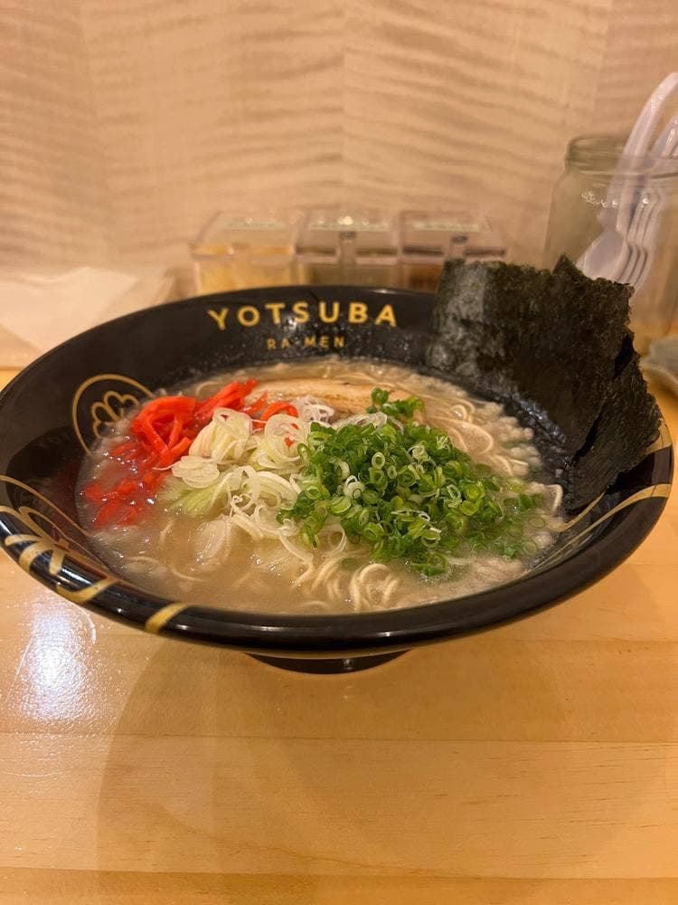 ラーメン よつ葉