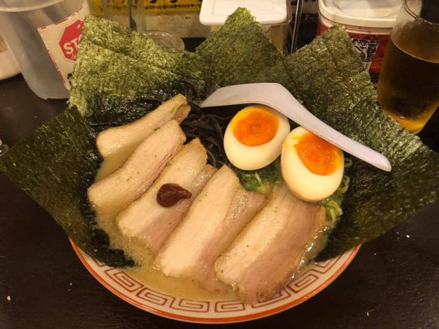 博多ラーメン 替玉食堂 横須賀中央店 - サブ画像1
