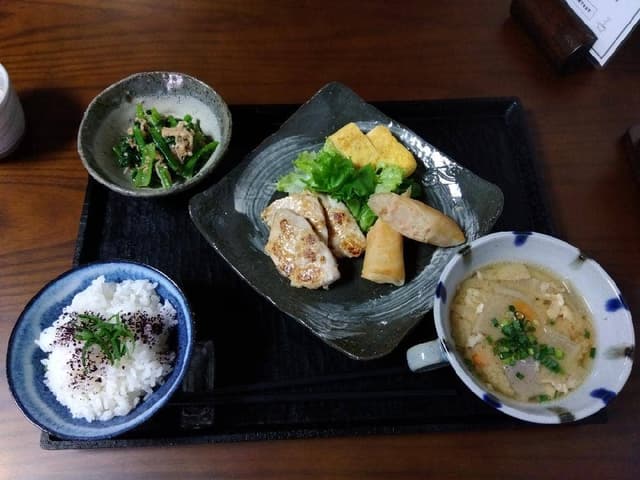 うつわとカフェ 栞 - サブ画像1