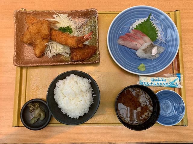 まるは食堂 中部国際空港店 - サブ画像2