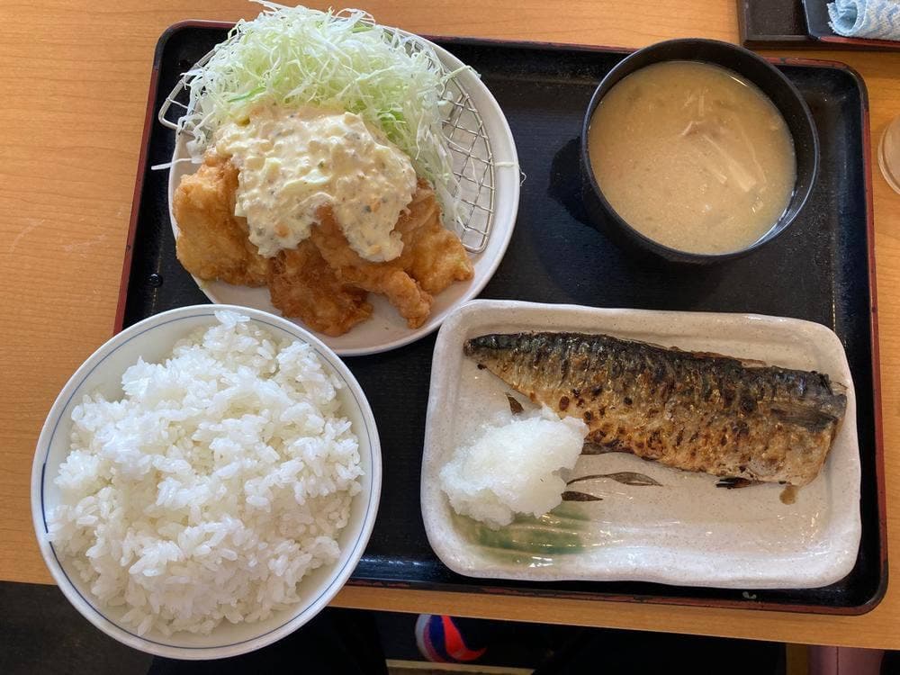 魚ばぁさんの食堂 おくどさん レインボー店