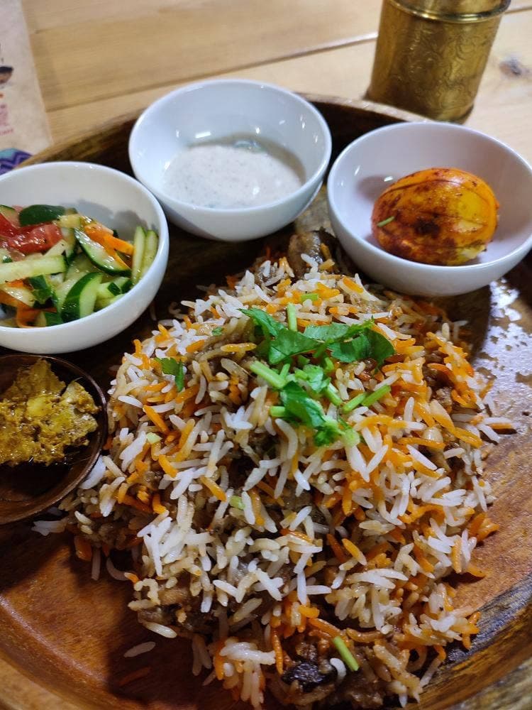 HALAL HUB Cafe & Restaurant