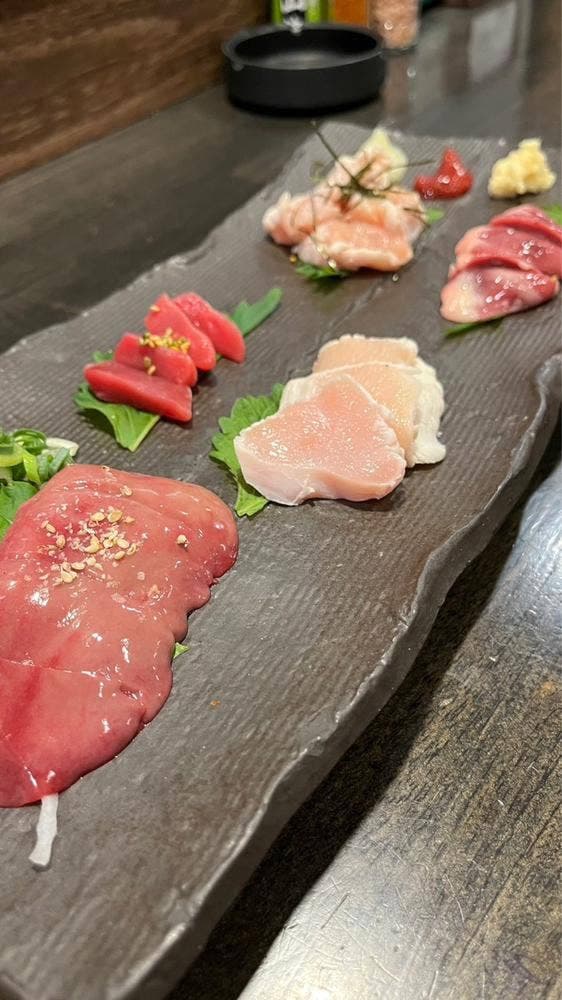 焼鳥ダイニング 鶏 BUTE