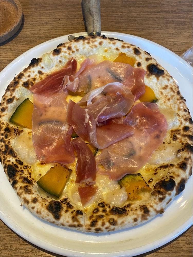 石窯pizza zutto