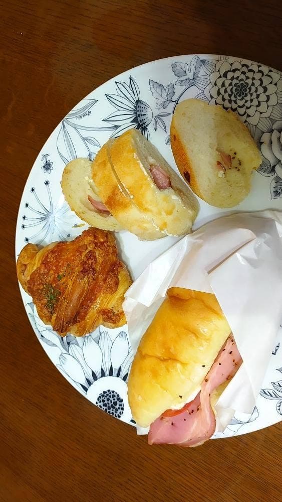 パン屋 花林