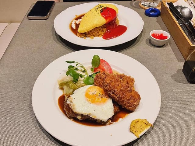 洋食クアトロ 元町店 - サブ画像2