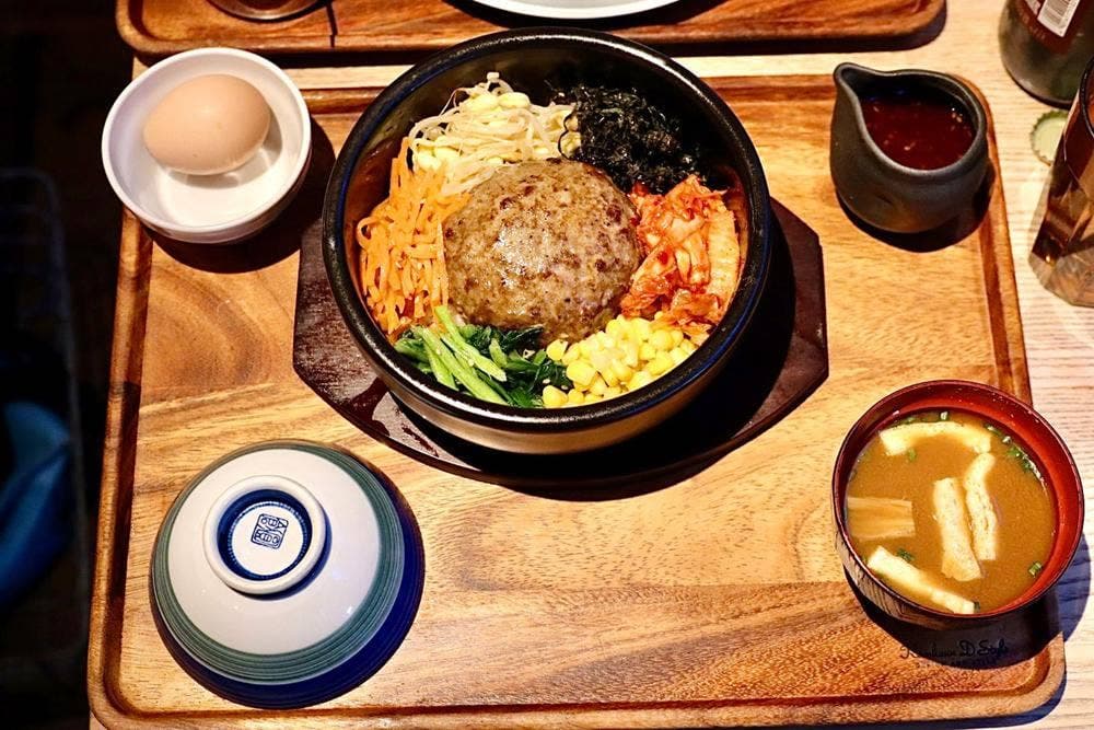 挽き肉のトリコ 栄本店