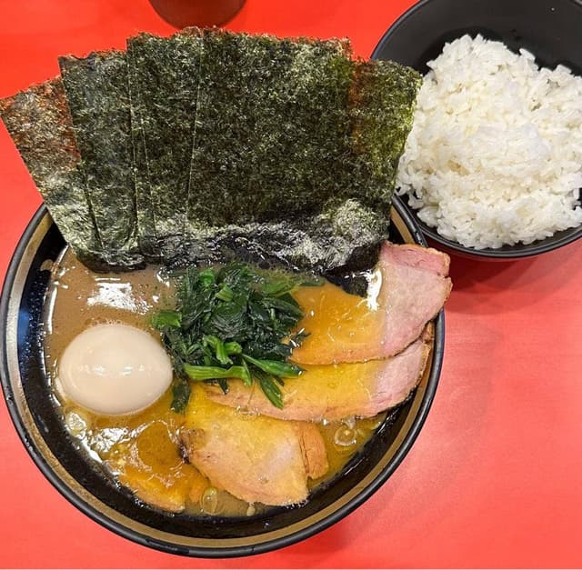 ラーメン内田家 横浜家系総本山吉村家直系店 - サブ画像1