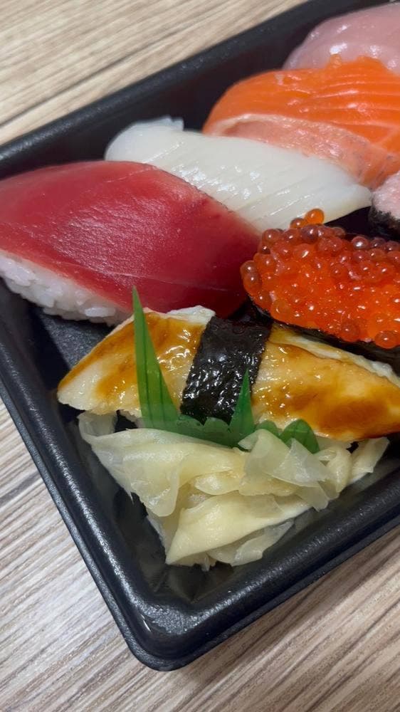 ちよだ鮨 衣笠店 - サブ画像1