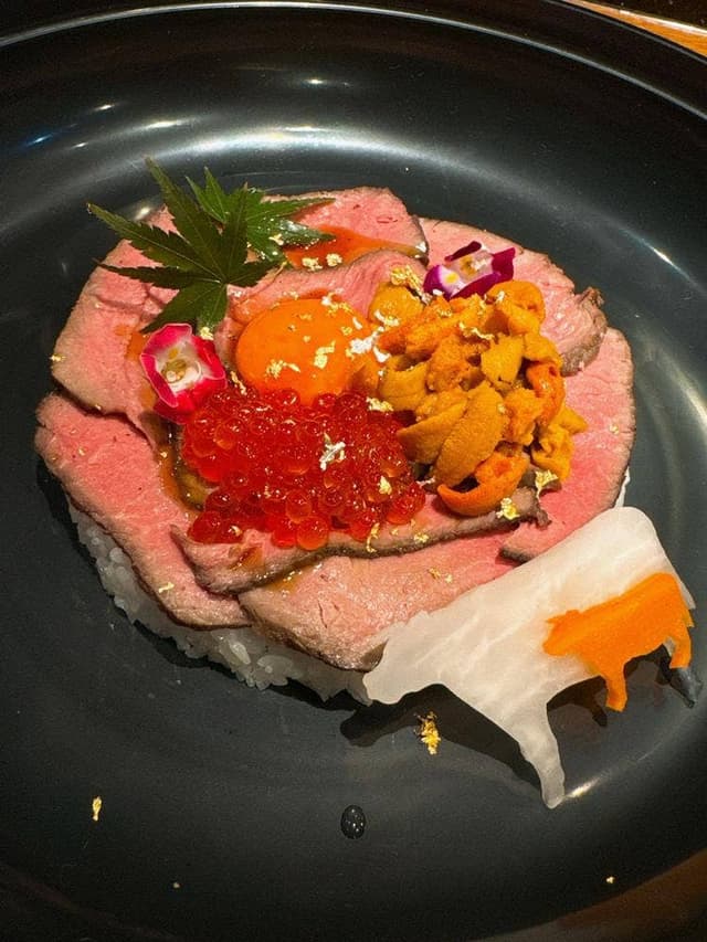 牛ホルモンと鮮魚 牛富屋 - サブ画像2