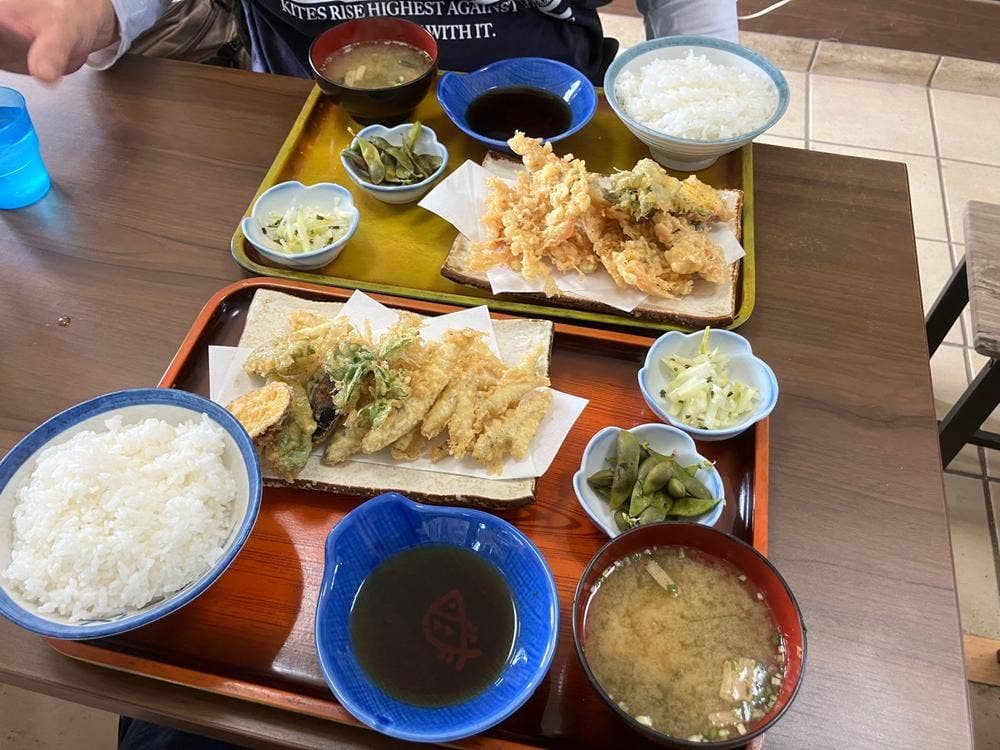 水神屋食堂 ボート店