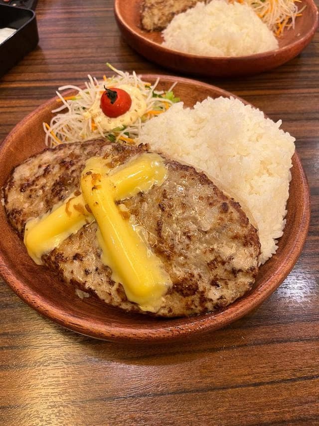 びっくりドンキー 衣山店 - サブ画像2