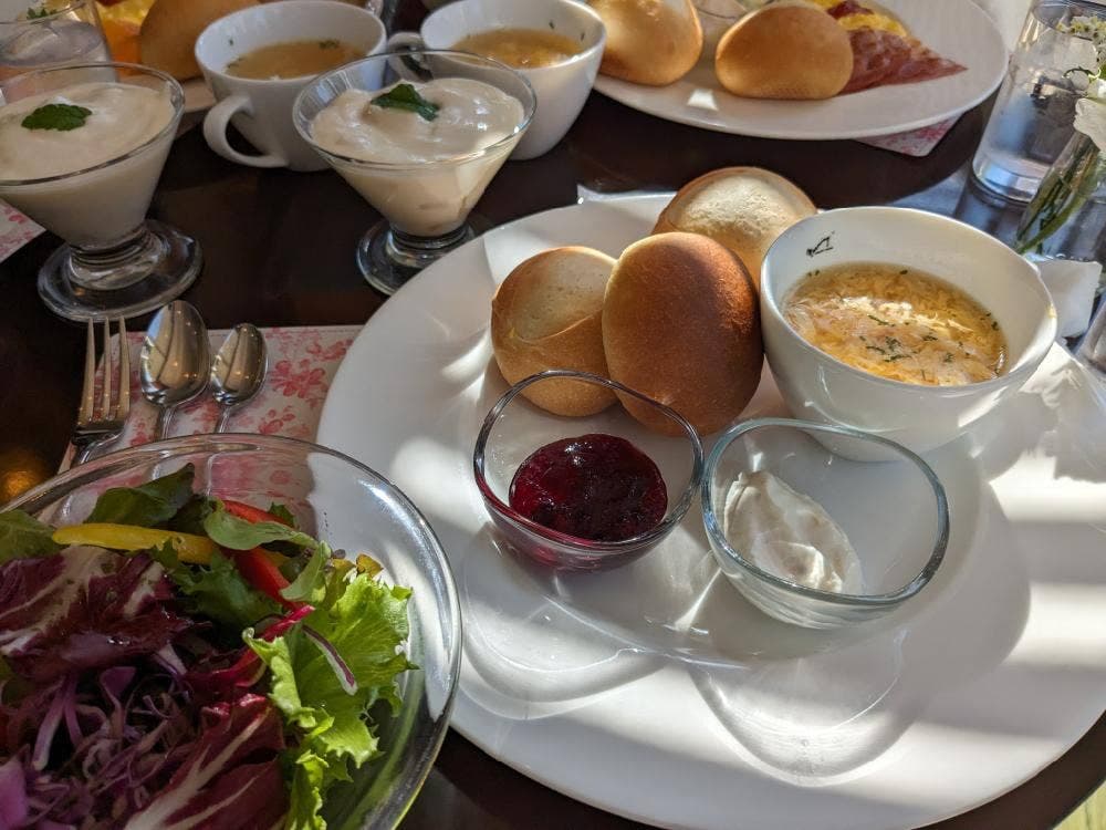 モーニング 菜根本店