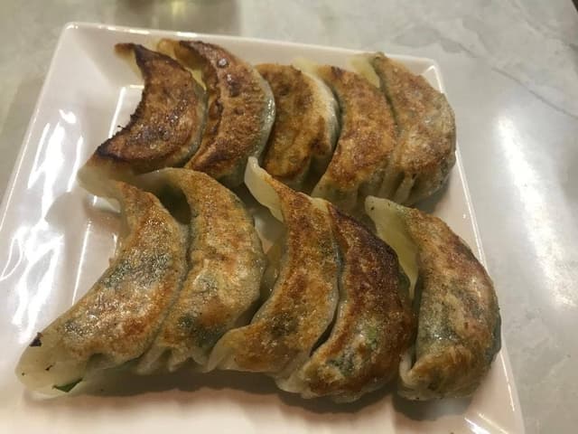 餃子とワイン屋 - サブ画像2