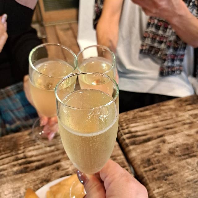 鉄板焼き・バル・ダイナー BACHI 赤羽店 - サブ画像2
