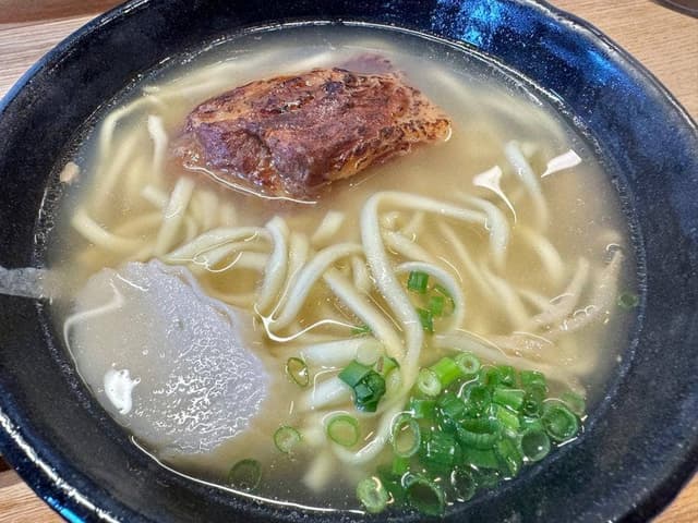 沖縄そばと酒処カヌシャ - サブ画像1